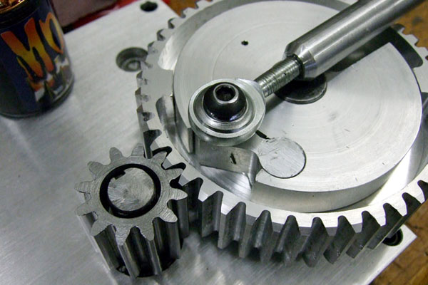 Dog clutch and output gear Dog clutch and output gear